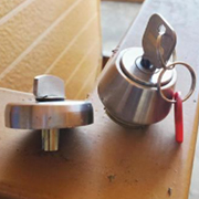 ドア・ドアノブ、鍵、蝶番の修理